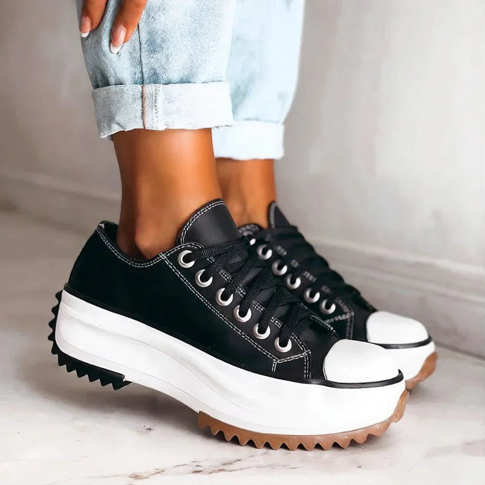 Women’s Low-Top Sneakers with Lace-Up Closure and Platform Sole