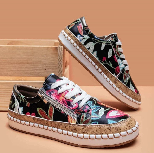Women’s Lace-Up Casual Sneakers with Rounded Toe and Platform Sole