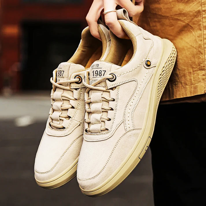 Men's Suede Low-Top Lace-Up Sneakers with Round Toe