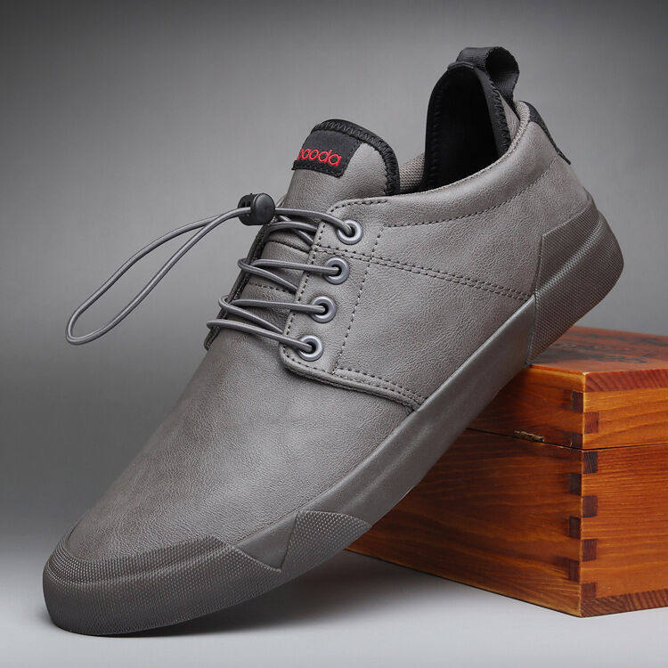 Men's Lace-Up Leather Casual Sneakers - Low Top - Round Toe - Flat Sole