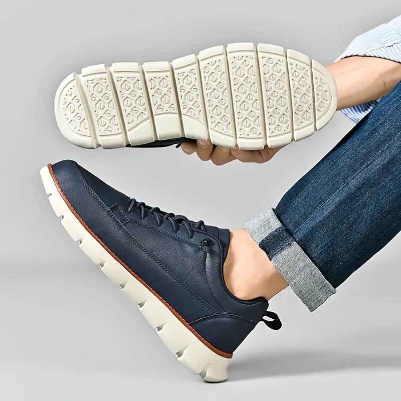 Men's Modern Casual Lace-Up Sneakers with Lightweight Sole Design