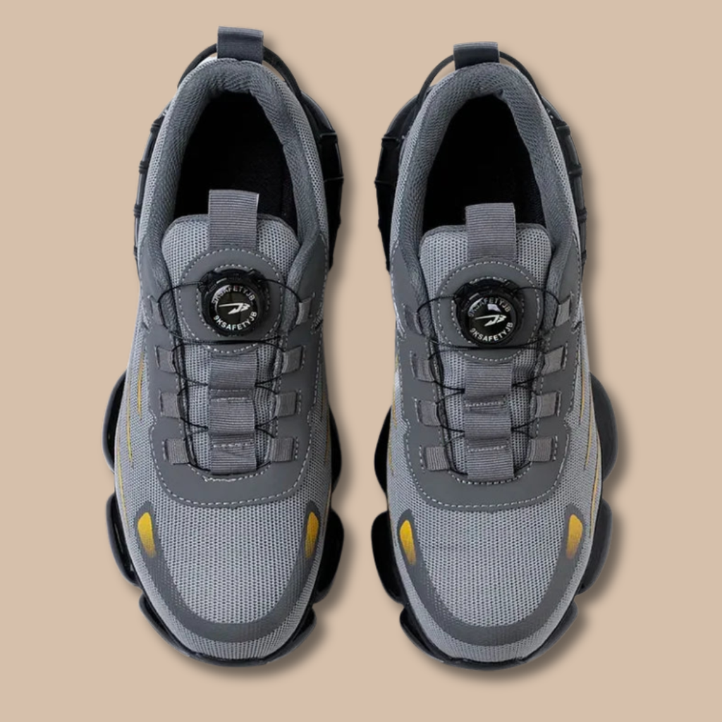 Men’s Lace-Up Safety Shoes with Reinforced Toe and Chunky Sole