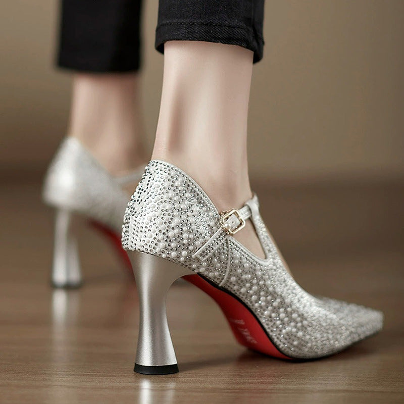 Women’s Pointed Toe T-Strap Heels with Buckle Closure and Mid Flared Heel