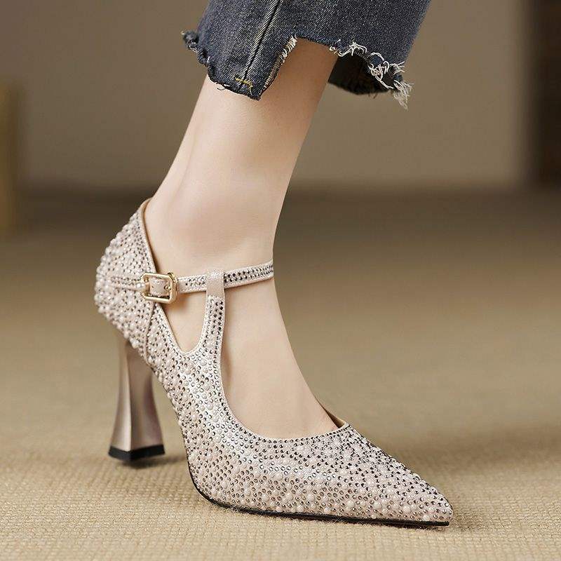 Women’s Pointed Toe T-Strap Heels with Buckle Closure and Mid Flared Heel