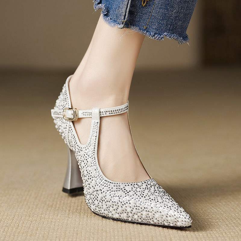Women’s Pointed Toe T-Strap Heels with Buckle Closure and Mid Flared Heel