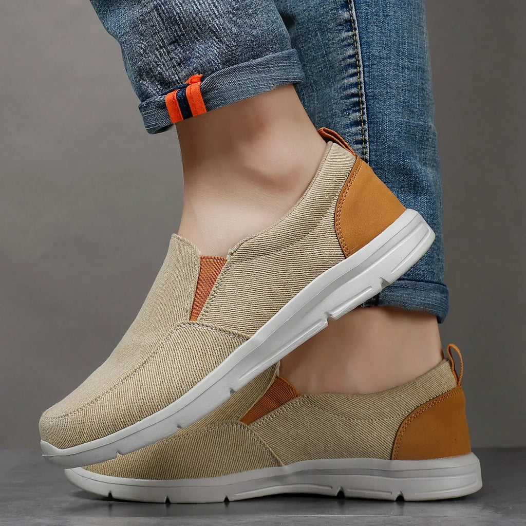 Men’s Slip-On Sneakers with Rounded Toe and Flat Sole