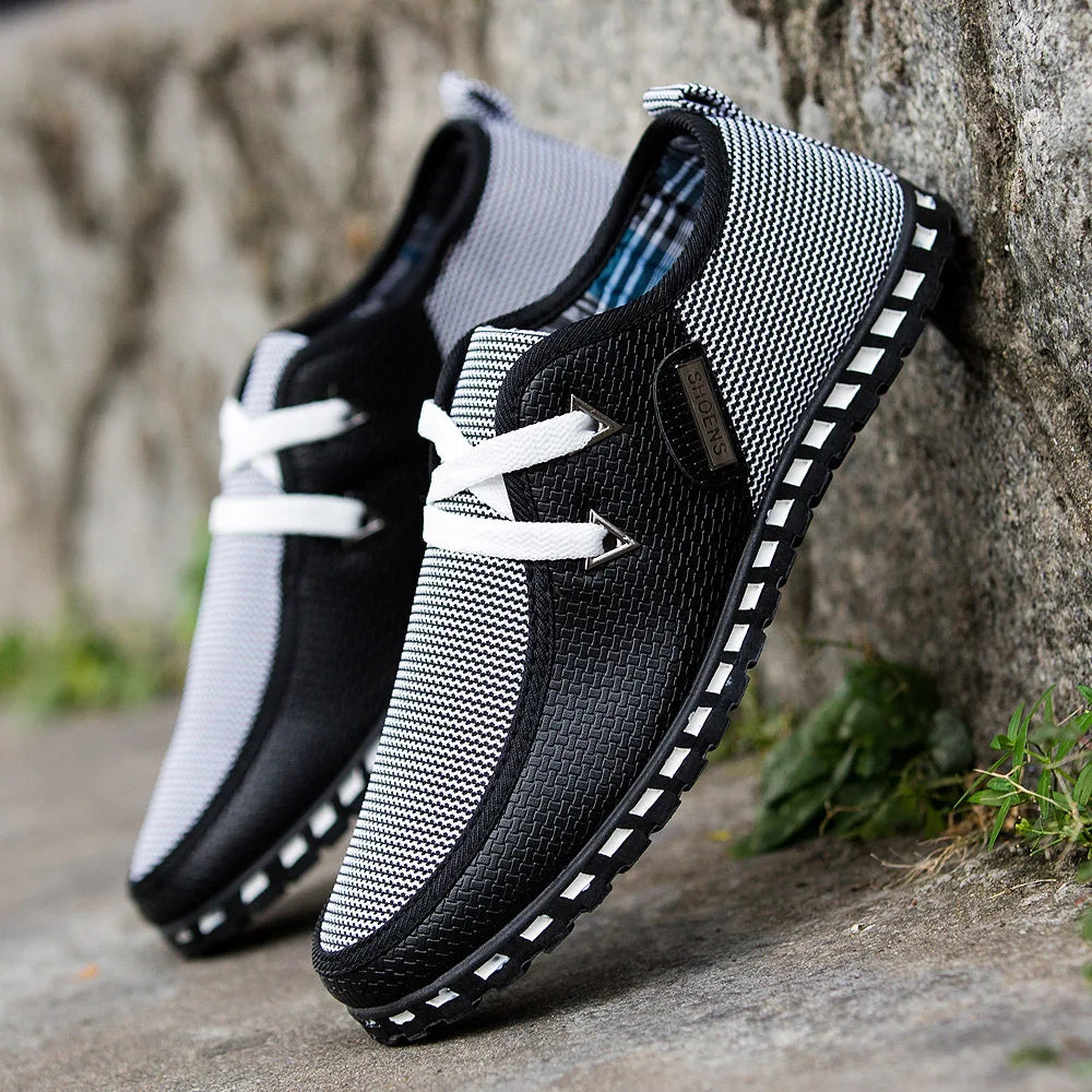 Men's Mesh Striped Panel Low-Top Sneakers - Lace-Up