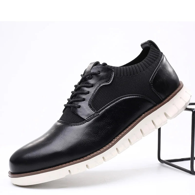 Men’s Lace-Up Casual Sneakers with Contrast Panels and Textured Sole