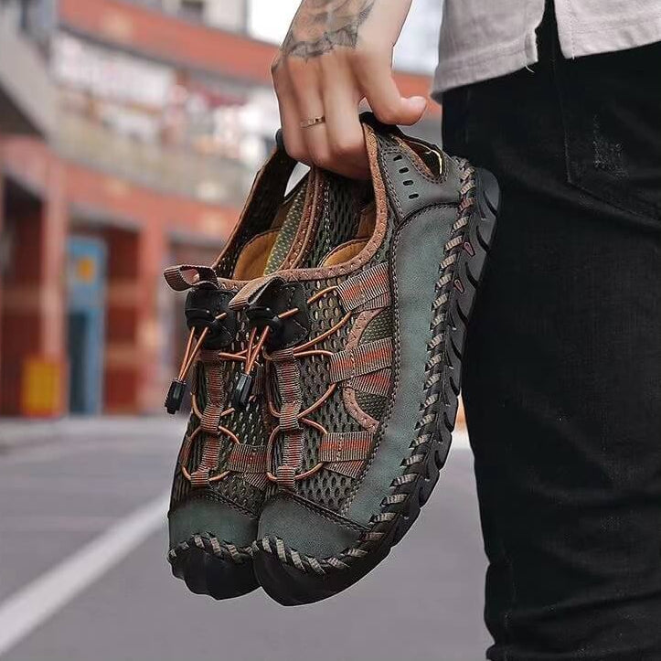 Men’s Closed Toe Mesh Outdoor Sandals with Elastic Lace System