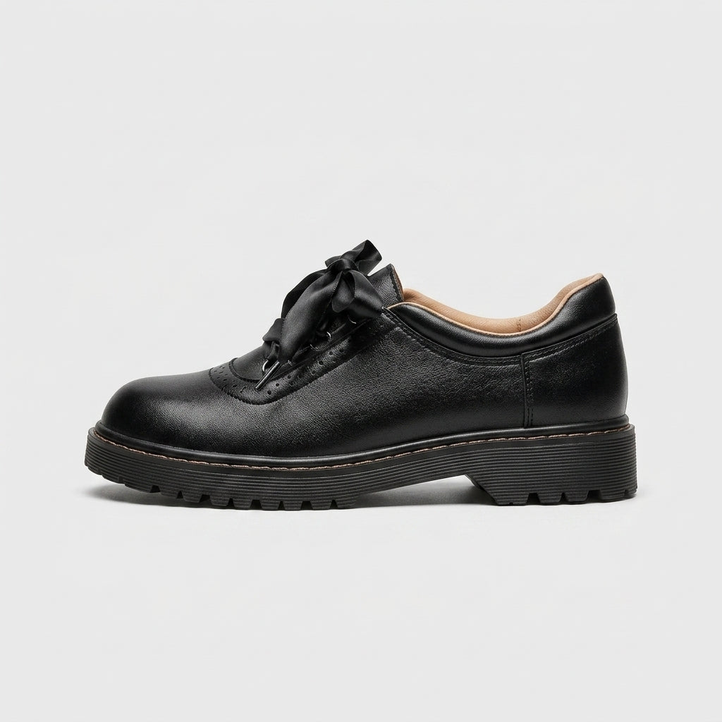 Women's Leather Lace-Up Oxford Shoes - Rounded Toe - Chunky Ridged Outsole